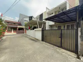 Dijual Rumah Siap Huni Rapi 2 Lantai di Komplek Sukapura – Lokasi OK