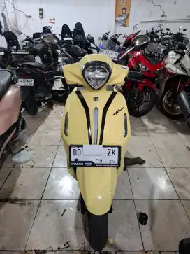 Yamaha filano 125cc 2024 kuning