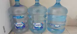 Galon aqua kosongan