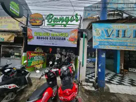LOKER : Kitchen & Cashier Crew untuk Restoran Burger di Banjaran