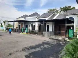 Dijual Rumah di Perbatasan Surabaya Timur I dijual Rumah Grand Sedati
