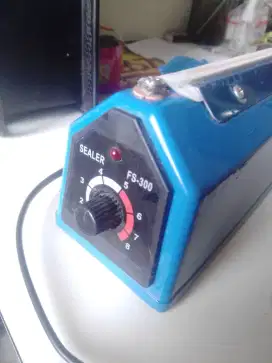 Sealer perekat plastik
