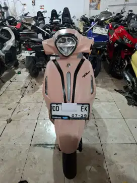 Yamaha filano 125cc 2024 pink