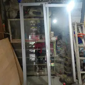 pintu geser alumunium