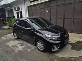 Honda Brio E CVT Matic AT Tahun 2022 Hitam , 2023