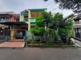 Rumah Dijual di Kucica Bintaro Sektor 9 Luas 180m