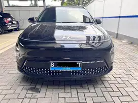 Hyundai Kona EV Signature Long Range 2024 Hitam