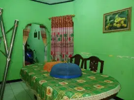 MEJA MAKAN MEDIUM SIZE
