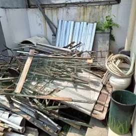 Jual besi bekas renovasi rumah