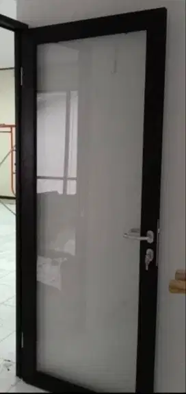 Jual cepat pintu kaca aluminium