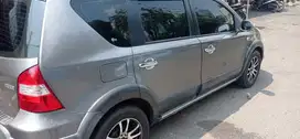 Nissan Livina 2010 Bensin