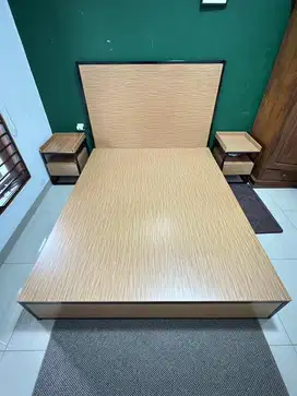 Divan dan Nakas