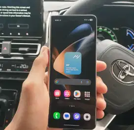 Samsung Galaxy Z Fold 4