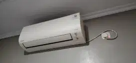 AC Daikin Inverter 3/4 PK Bekas