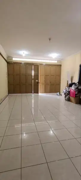 Dijual ruko taman kopo indah main road jarang ada