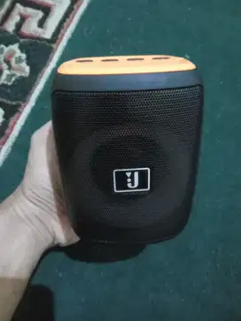 Speaker Bluetooth Jbl Kawe Nya