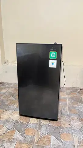 KULKAS SHARP 1 PINTU