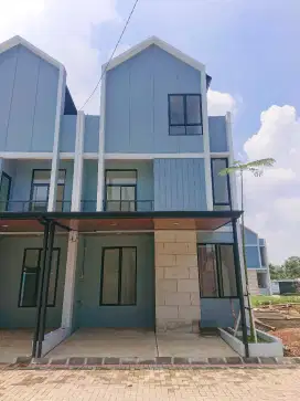 Rumah 2 & 3 Lantai di Serpong, Akses Jalan Utama, Lokasi Strategis