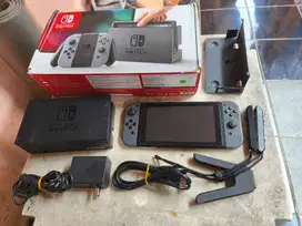 Nintendo Switch v1 Atmos Grey Fullset 256GB 03