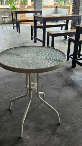 Meja Dan Kursi Soleil Dari Az*o