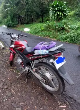 Vixion old 2012 merah