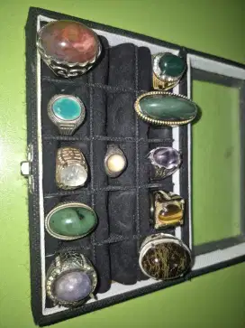 Batu Cincin Leluhur