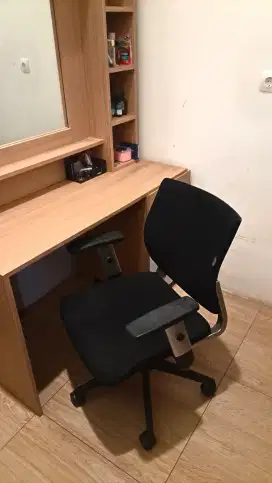 Kursi kantor informa