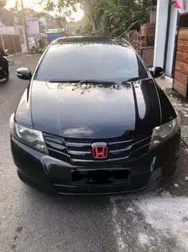 Dijual mobil pribadi honda city E warna hitam