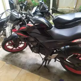 Honda cb 150 r 2014
