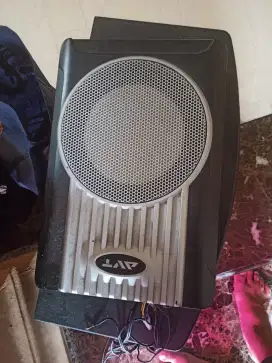 Subwoofer Mobil Kolong merk AVT
