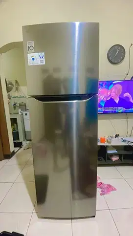 KULKAS LG 2 PINTU GN-B272SLCB – Kondisi Mulus, Normal 100%