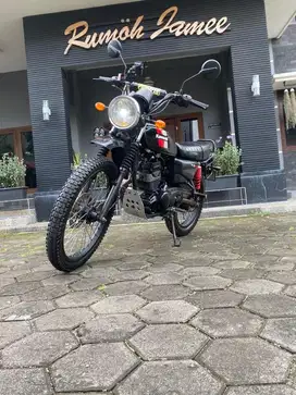 Kawasaki W175TR