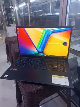 Asus Vivobook Go 15 OLED Ryzen 3 7320U 8/512 AMD Radeon 610 Garansi On