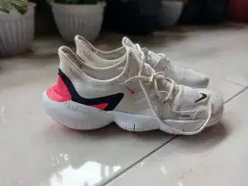 Sepatu bekas brand