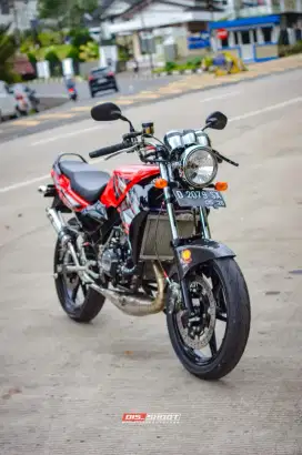 Kawasaki ninja ss 2011