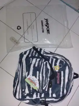Tas mulus no lecet.