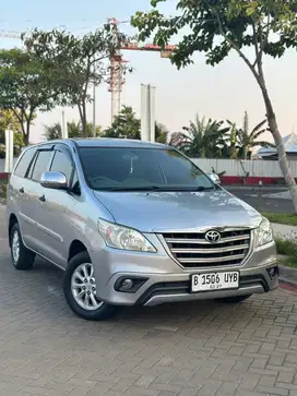 Odo 42rb! Toyota Kijang Innova 2.0 E AT