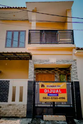 Dijual rumah siap huni , 2 lantai