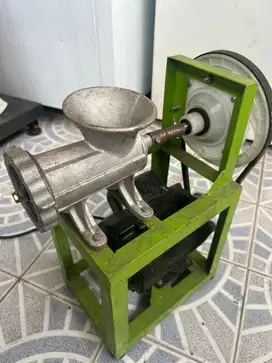 Gilingan Daging, Cabai, Kacang, dll (electric powered dynamo drive)