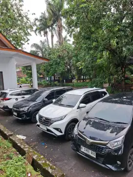 Rental mobil matic lepas kunci