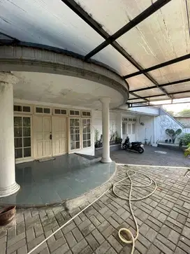 RUMAH LOKASI STRATEGIS CIPETE JAKARTA SELATAN TANAH 471 m2