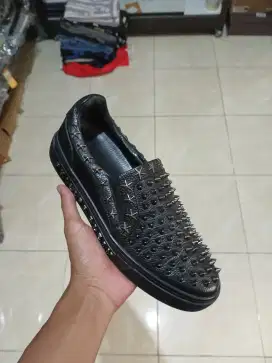 Sepatu pria piliplen slip-on size 42 second