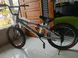 Sepeda BMX velion 20