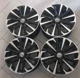 velg copotan Toyota yaris TRD sportivo R16 kondisi 95 persen