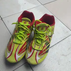 jual sepatu futsal