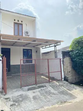 Jual CEPAT Rumah BAGUS  2 lantai di GRIYA LOKA, BSD - SIAP HUNI