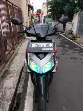 Honda Vario Old Karbu 110 CW 2011 Mulus Lengkap Ganteng Pajak Panjang!