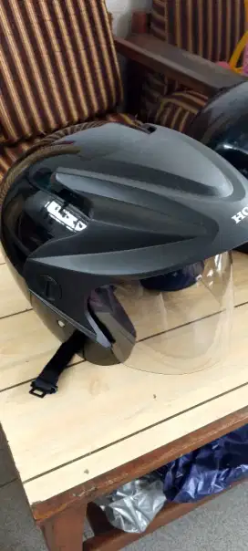 Helm Honda hitam