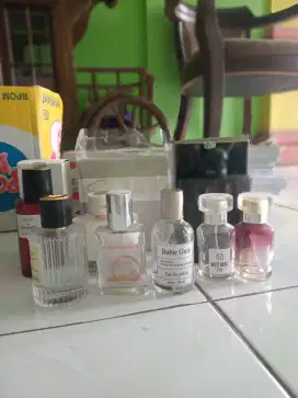 Botol parfum bekas