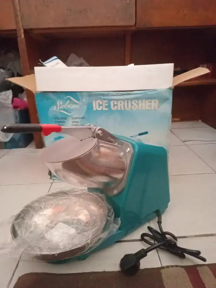 Mesin penghancur es batu